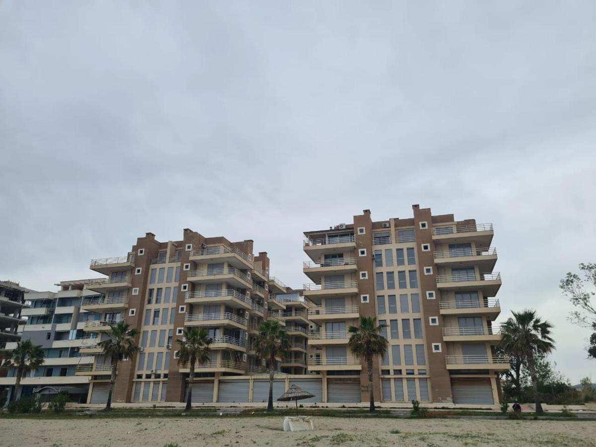Old Beach Apartment Vlora Kültér fotó